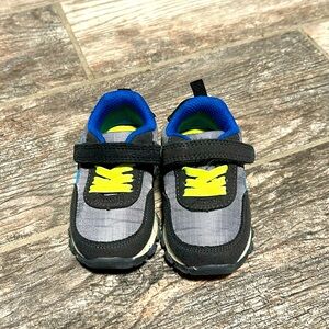 Carter Baby  Sneaker